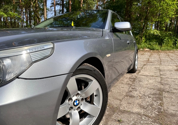 BMW Seria 5 cena 32900 przebieg: 227000, rok produkcji 2003 z Bełchatów małe 529